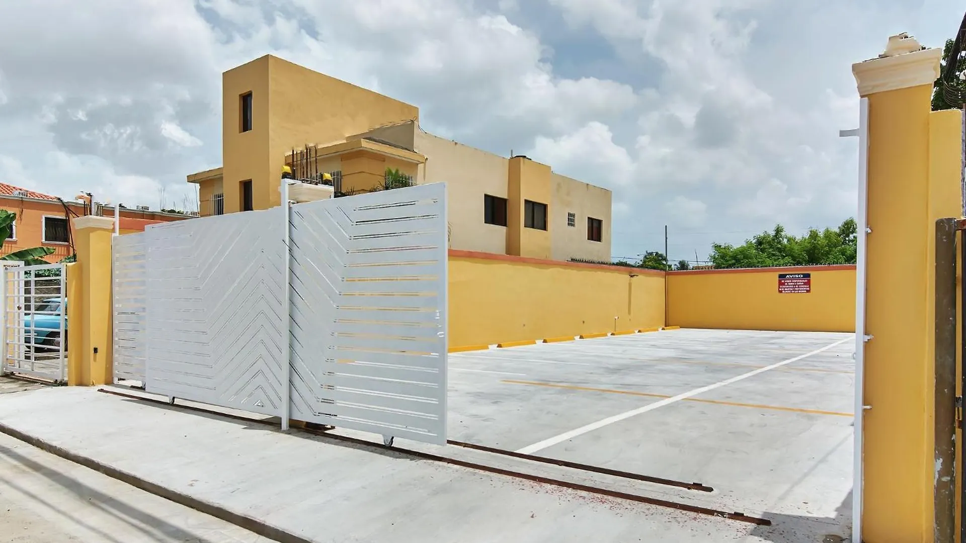 Апартаменты Los Corales Del Sur, Santo Domingo Este Nearby Airport, Beach, Pool Water Park Ла-Вива